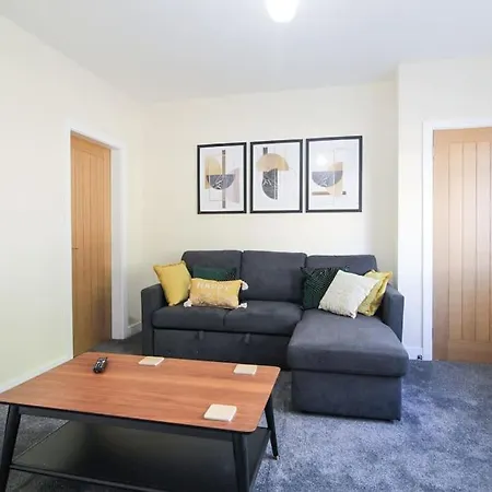 Modern 3 Bed, Contractors Welcome, Bradford Bradford  Exterior photo