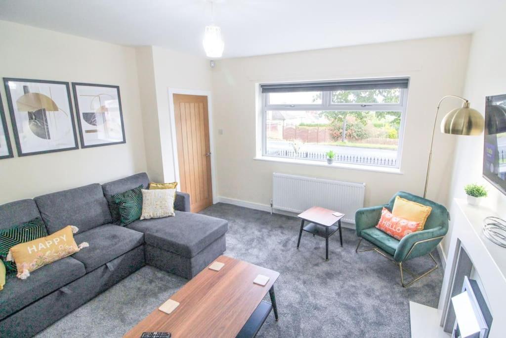 Modern 3 Bed, Contractors Welcome, Bradford Bradford (West Yorkshire)